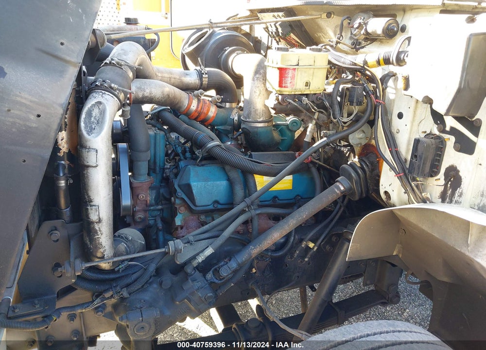 2002 INTERNATIONAL 4000 4700 VIN: 1HTSCABM42H541095