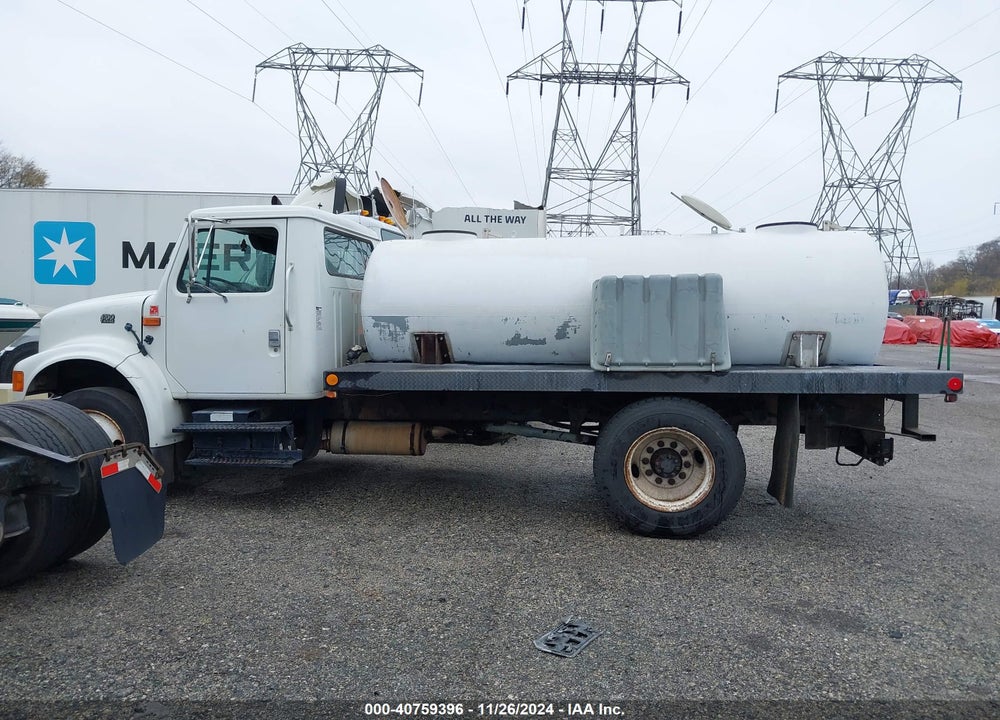 2002 INTERNATIONAL 4000 4700 VIN: 1HTSCABM42H541095