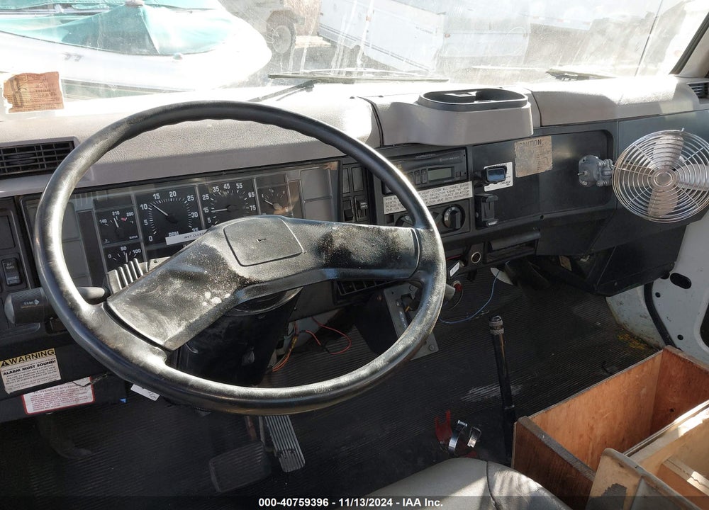 2002 INTERNATIONAL 4000 4700 VIN: 1HTSCABM42H541095
