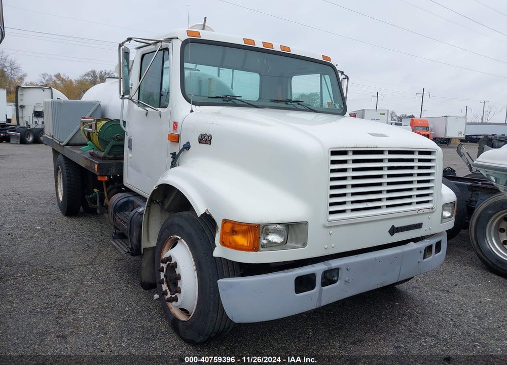 2002 INTERNATIONAL 4000 4700 VIN: 1HTSCABM42H541095