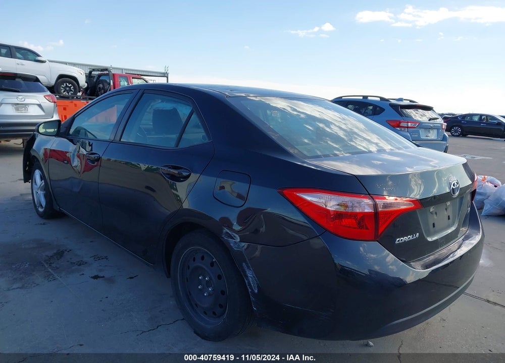 2018 TOYOTA COROLLA VIN: 5YFBURHE9JP797695