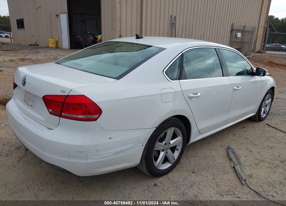 2013 VOLKSWAGEN PASSAT 2.5L SE VIN: 1VWBP7A31DC128755