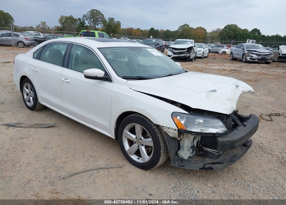 2013 VOLKSWAGEN PASSAT 2.5L SE VIN: 1VWBP7A31DC128755