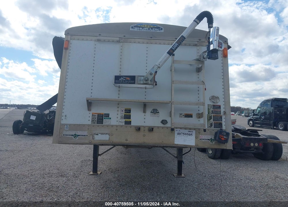 2005 WILSON TRAILER CO --- VIN: 1W1SAFYW65A241246