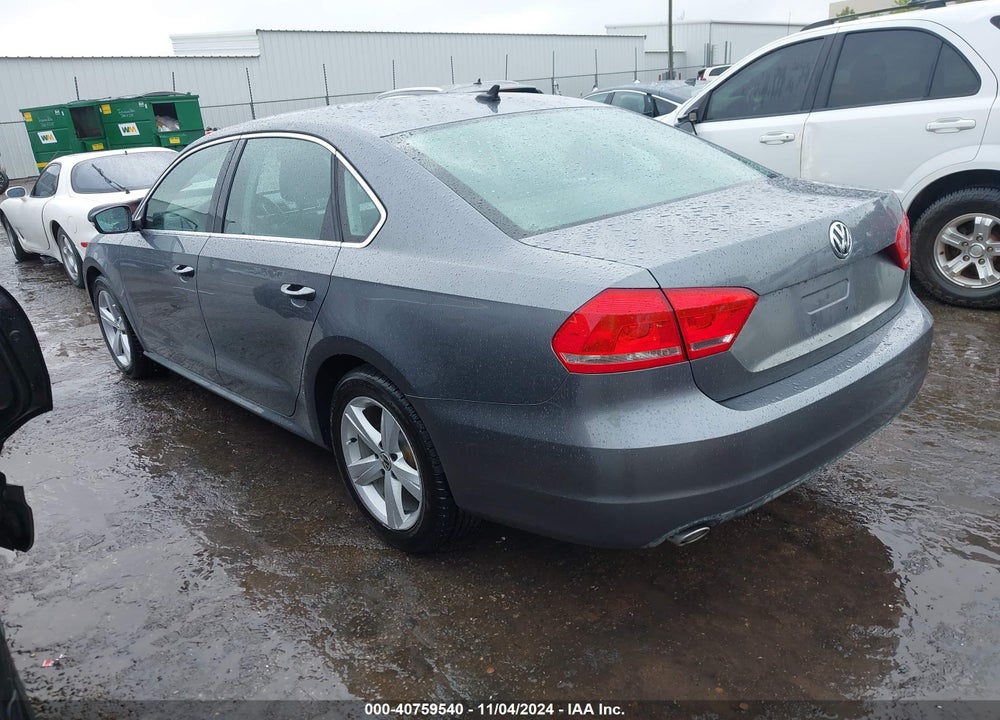 2013 VOLKSWAGEN PASSAT 2.0L TDI SE VIN: 1VWBN7A38DC032045