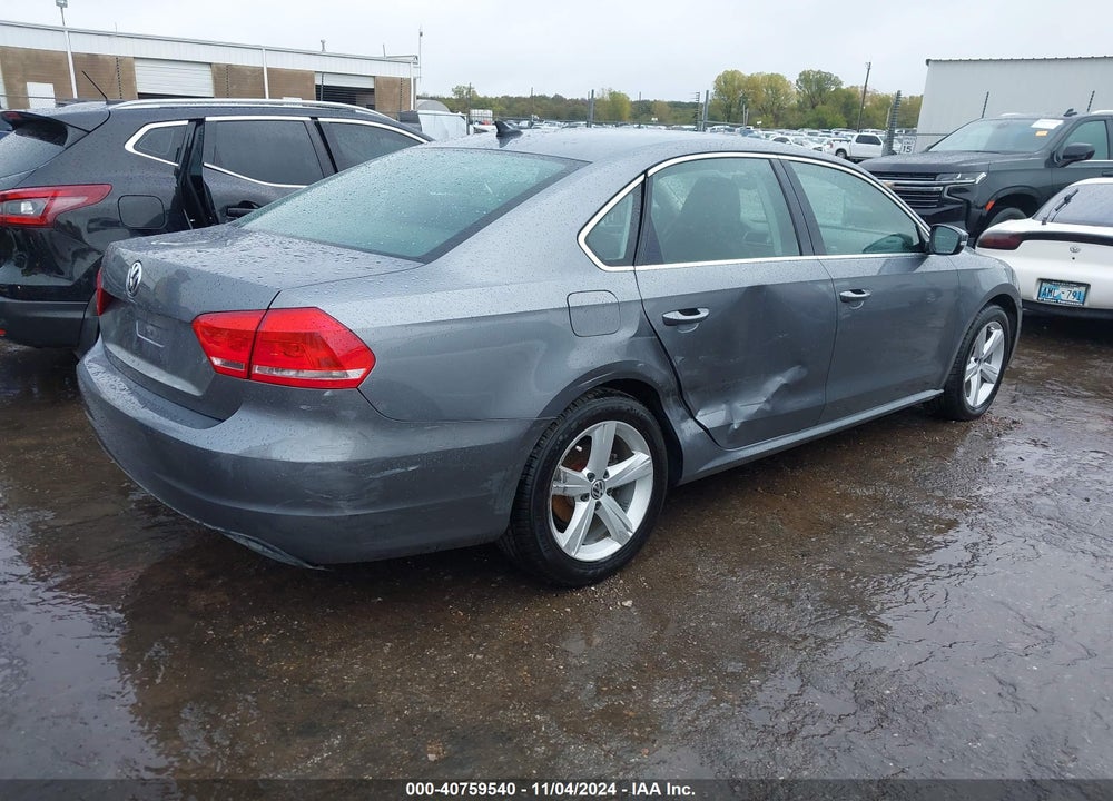2013 VOLKSWAGEN PASSAT 2.0L TDI SE VIN: 1VWBN7A38DC032045