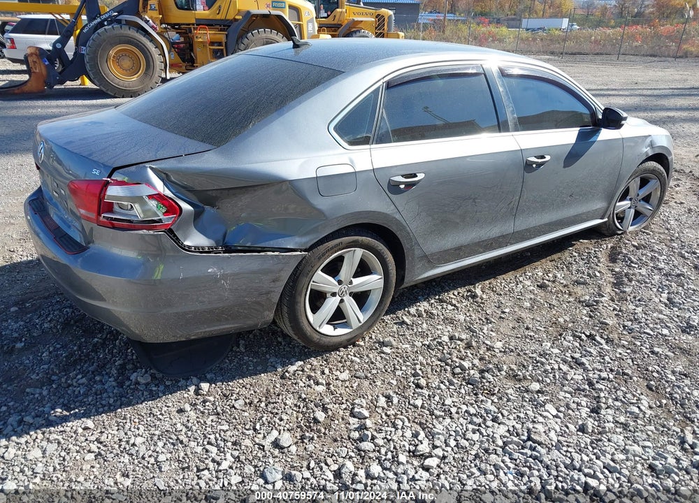 2013 VOLKSWAGEN PASSAT VIN: 1VWBP7A39DC024532