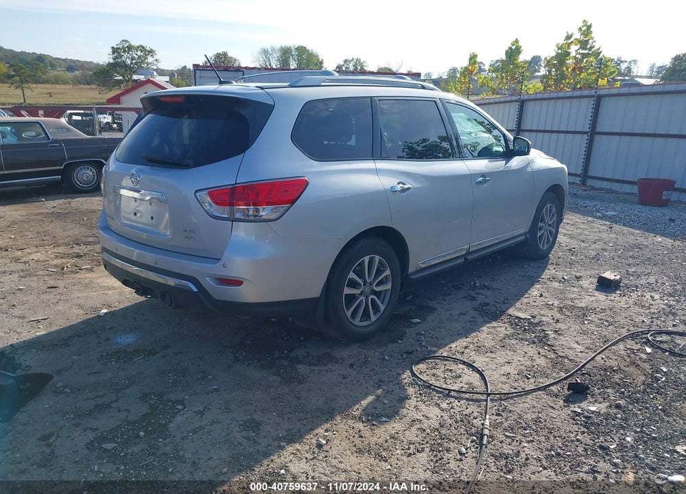 2015 NISSAN PATHFINDER SL VIN: 5N1AR2MM0FC641039