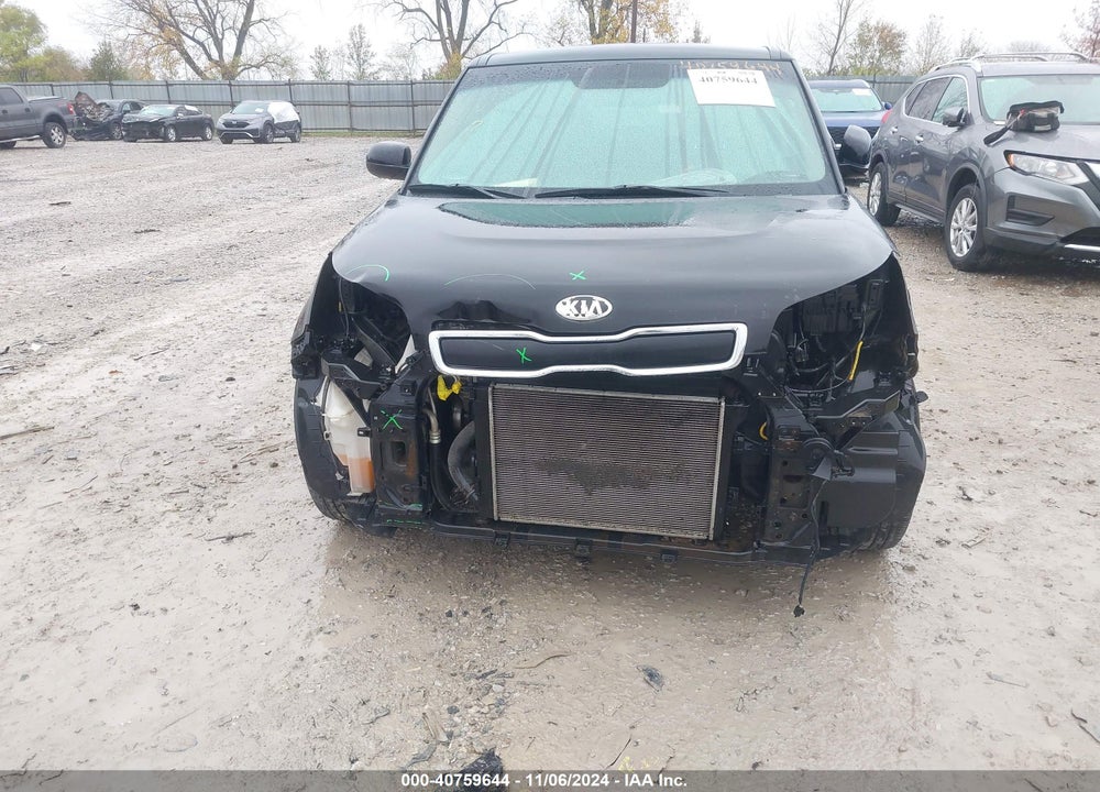 2014 KIA SOUL VIN: KNDJN2A27E7725241