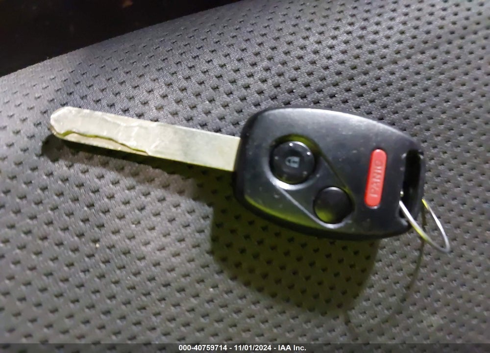 2007 HONDA FIT VIN: JHMGD38677S041932