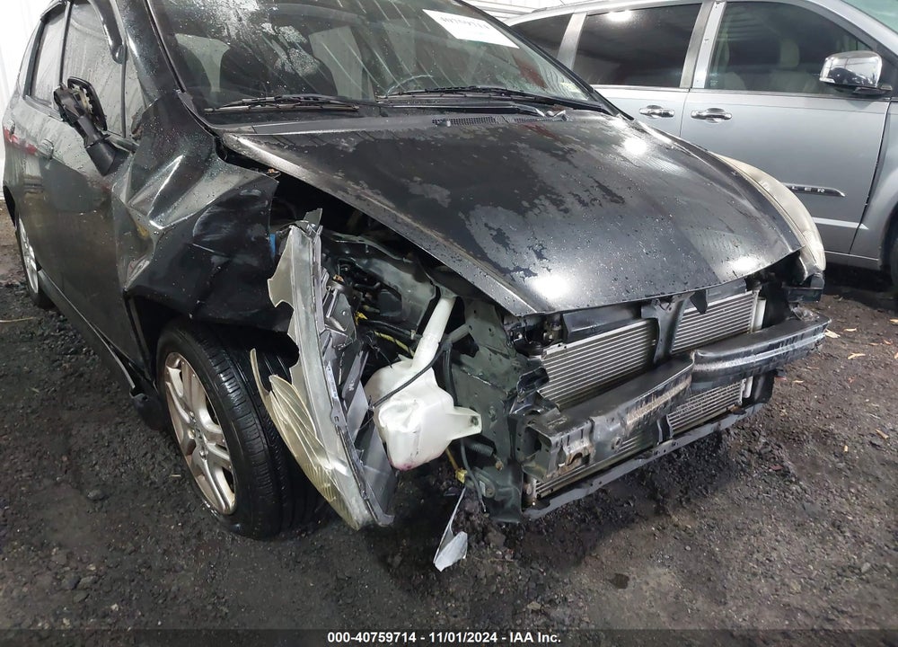 2007 HONDA FIT VIN: JHMGD38677S041932