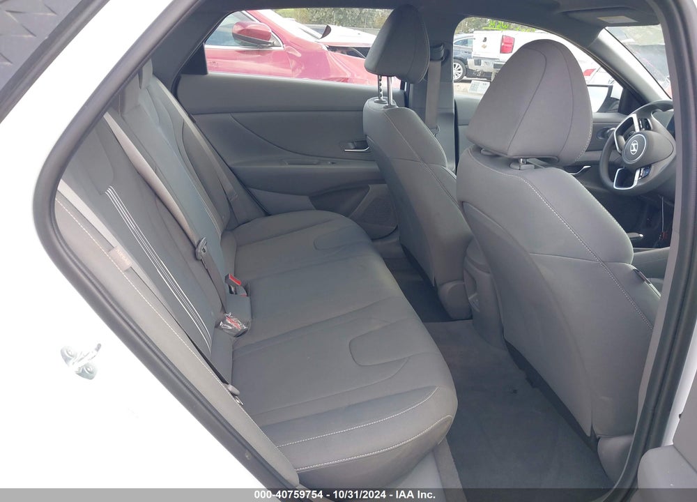 2024 HYUNDAI ELANTRA SEL VIN: KMHLM4DG4RU808126