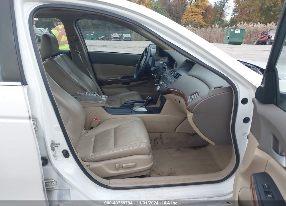 2009 HONDA ACCORD 3.5 EX-L VIN: 1HGCP36819A045352