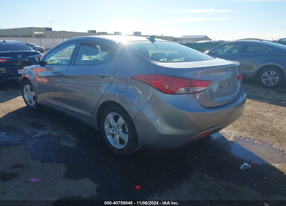 2013 HYUNDAI ELANTRA GLS VIN: KMHDH4AE0DU905411