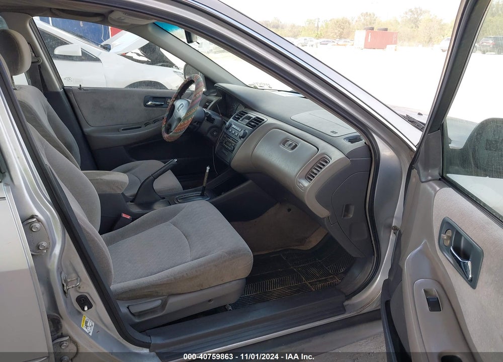 2002 HONDA ACCORD 3.0 LX VIN: 1HGCG16482A022397
