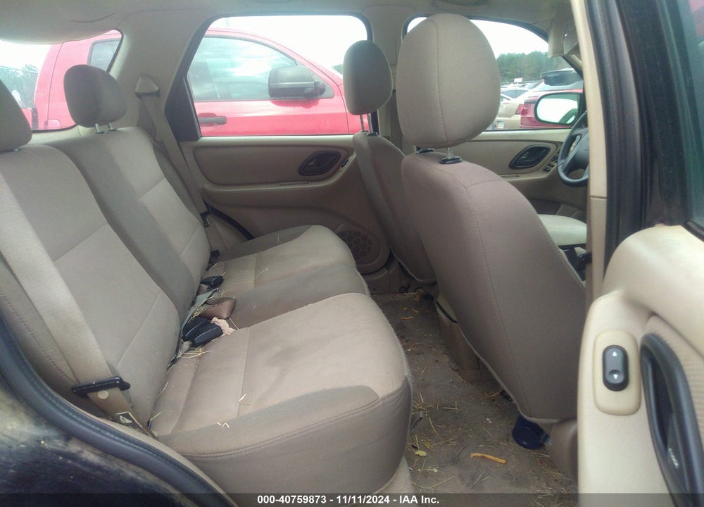2003 FORD ESCAPE XLS VIN: 1FMYU02123KD92402