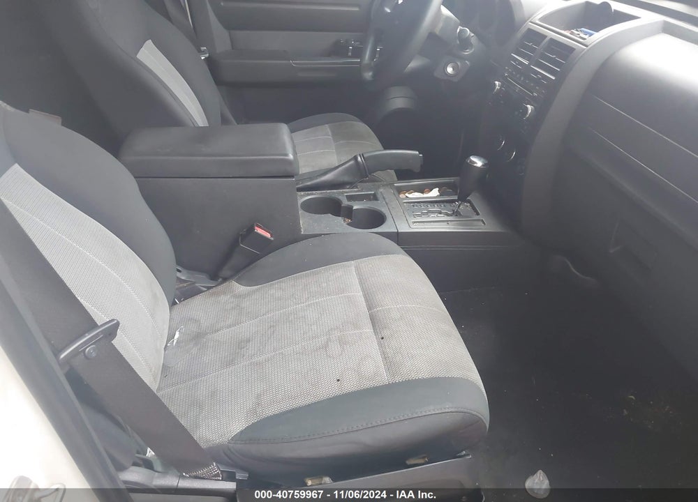2007 DODGE NITRO SXT VIN: 1D8GT28K47W556974