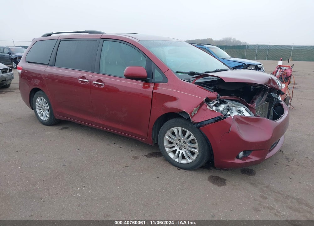 2011 TOYOTA SIENNA XLE V6 VIN: 5TDYK3DC8BS142499