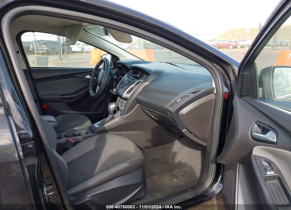 2014 FORD FOCUS SE VIN: 1FADP3F25EL185942