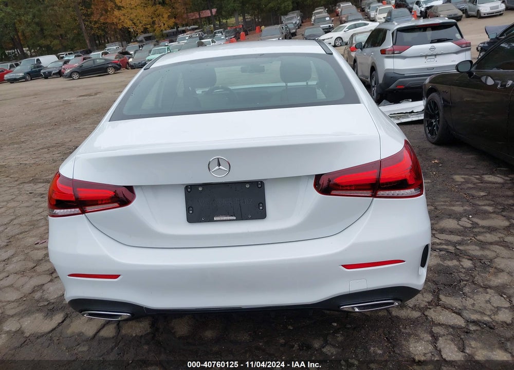 2019 MERCEDES-BENZ A 220 VIN: WDD3G4EB0KW021429