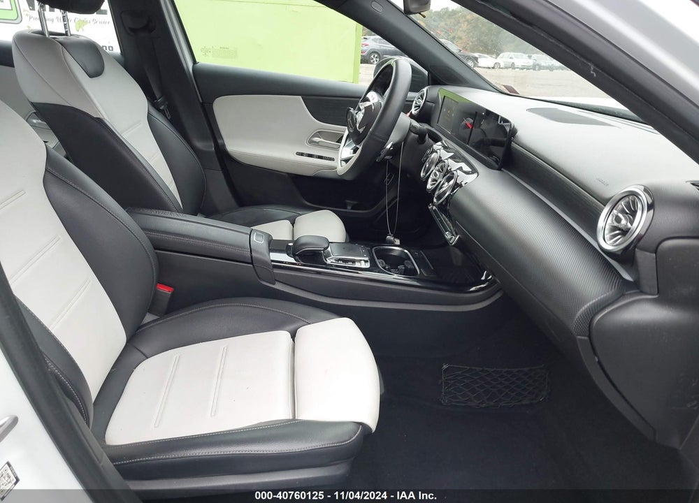 2019 MERCEDES-BENZ A 220 VIN: WDD3G4EB0KW021429