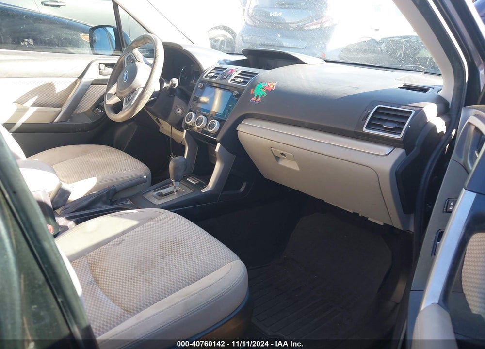 2018 SUBARU FORESTER 2.5I PREMIUM VIN: JF2SJAGC6JH560329