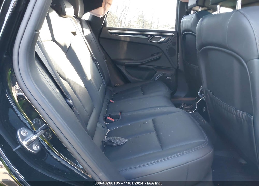 2019 PORSCHE MACAN VIN: WP1AA2A58KLB05604