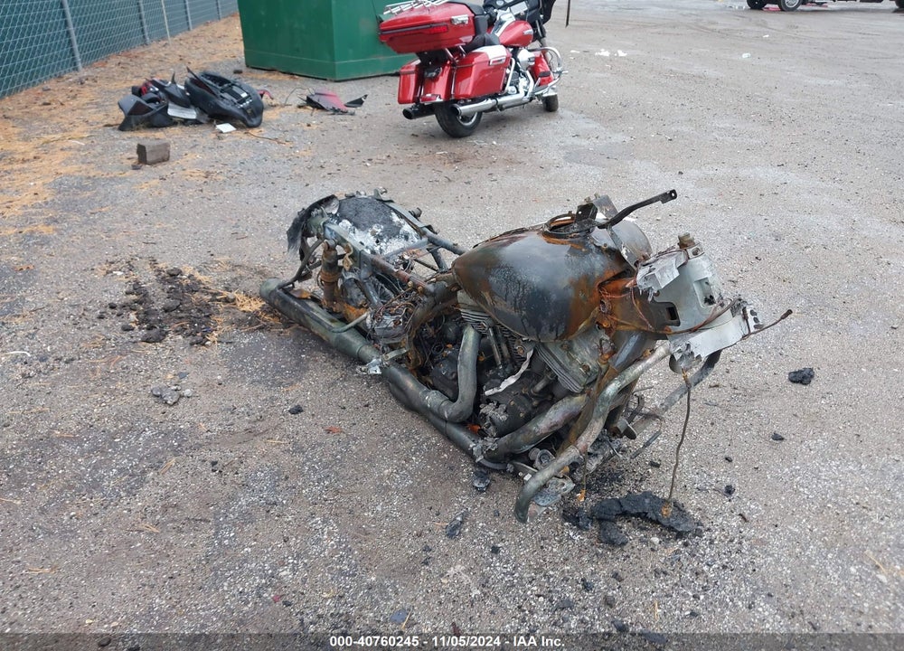 2011 HARLEY-DAVIDSON FLHX VIN: 1HD1KBM15BB646654