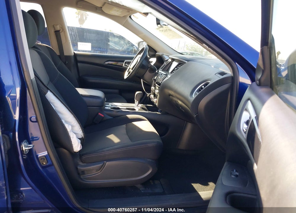 2019 NISSAN PATHFINDER SV VIN: 5N1DR2MN5KC621188