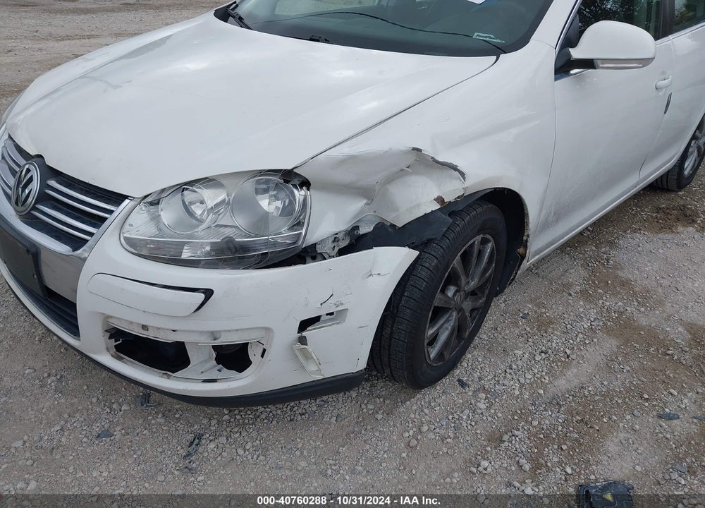 2010 VOLKSWAGEN JETTA SE VIN: 3VWRZ7AJXAM053751