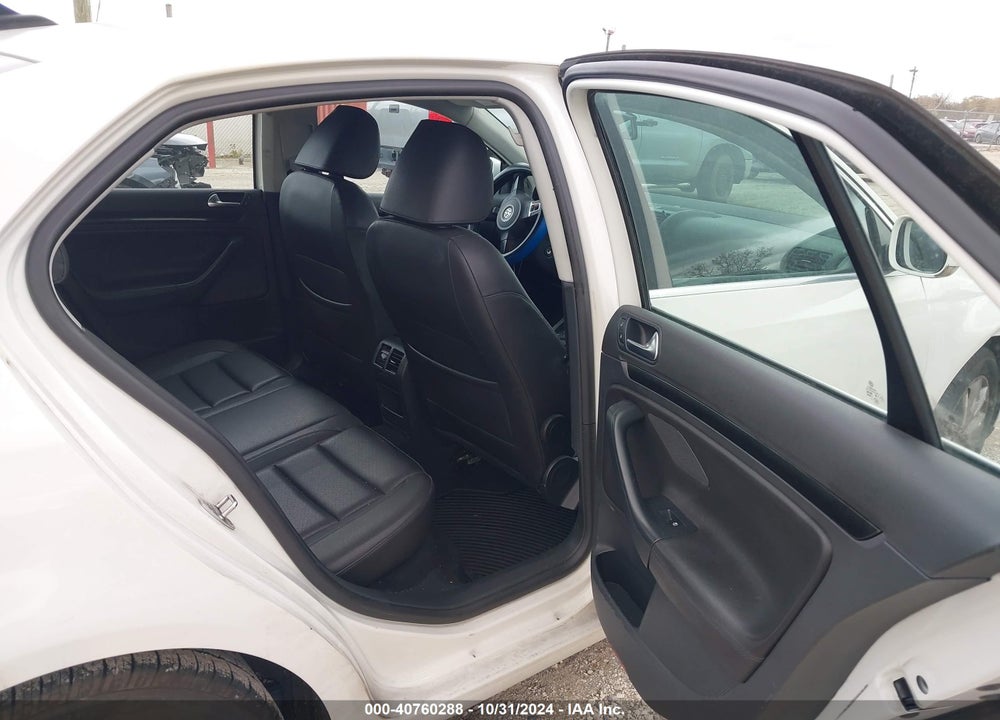 2010 VOLKSWAGEN JETTA SE VIN: 3VWRZ7AJXAM053751