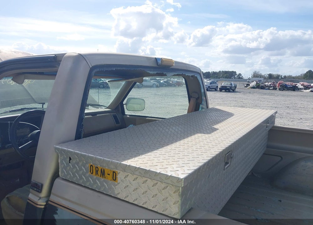 1990 GMC SIERRA K1500 VIN: 1GTDK14K5LZ534558