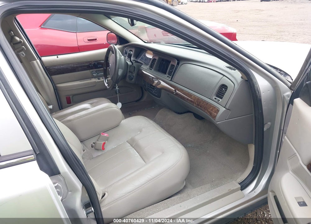2011 MERCURY GRAND MARQUIS LS VIN: 2MEBM7FV7BX604477