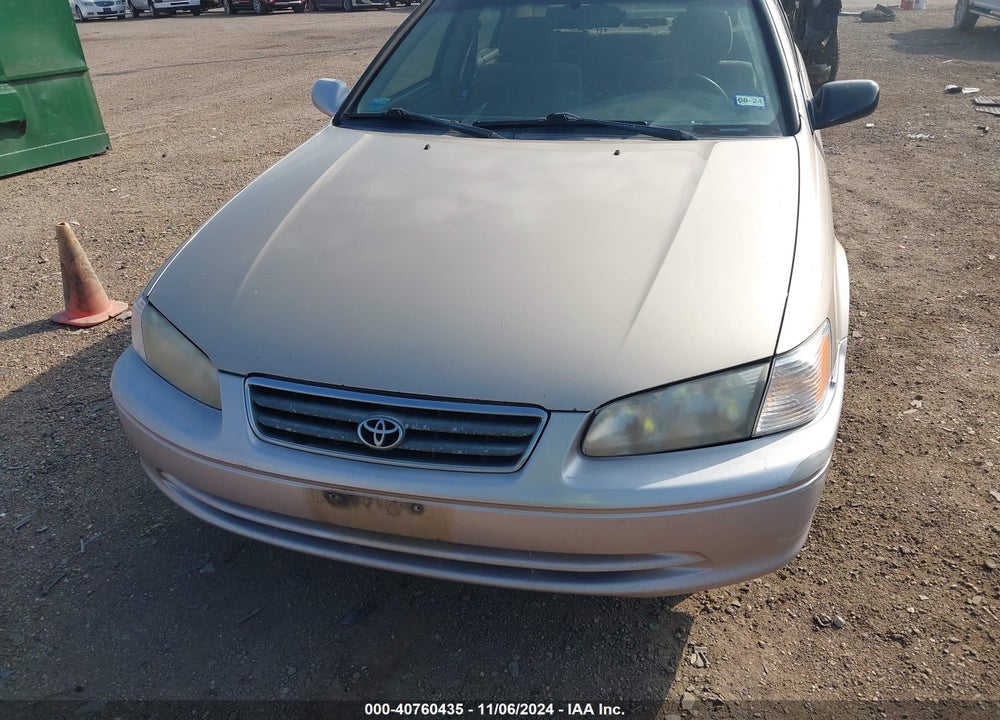 2000 TOYOTA CAMRY LE VIN: JT2BG22K0Y0504034