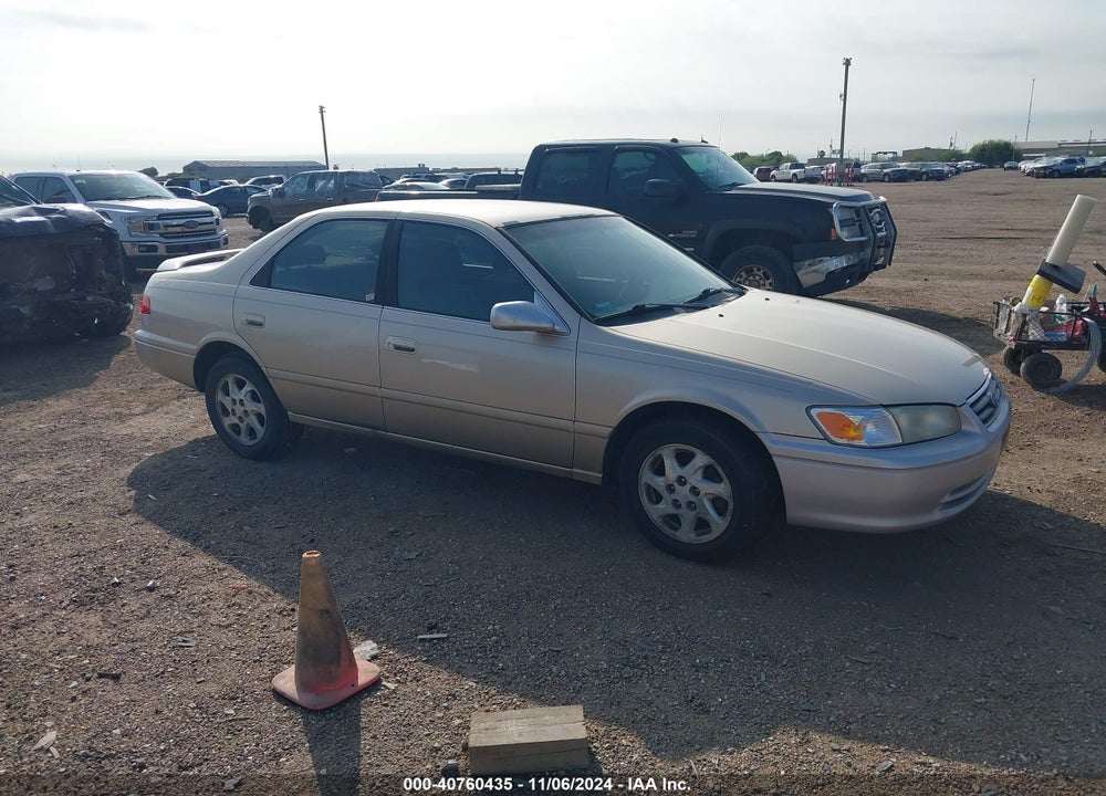 2000 TOYOTA CAMRY LE VIN: JT2BG22K0Y0504034