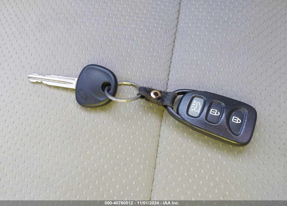 2011 KIA FORTE VIN: KNAFU5A26B5319806