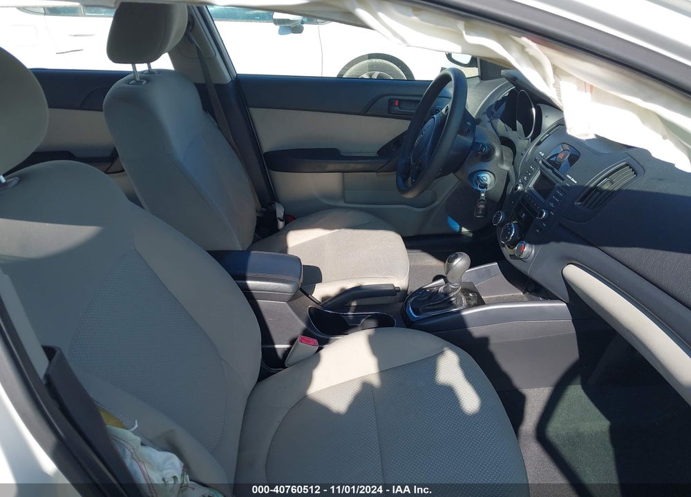 2011 KIA FORTE VIN: KNAFU5A26B5319806