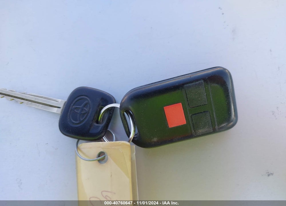 2000 TOYOTA CELICA GTS VIN: JTDDY32T6Y0021658