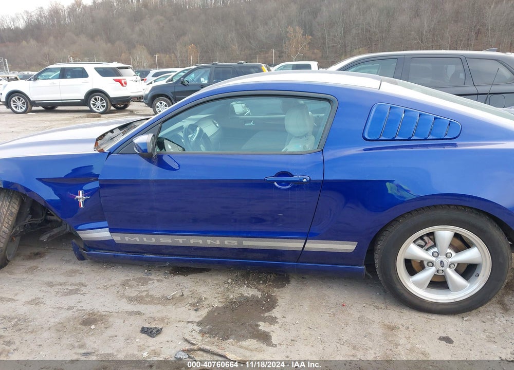 2014 FORD MUSTANG V6 PREMIUM VIN: 1ZVBP8AM0E5258725