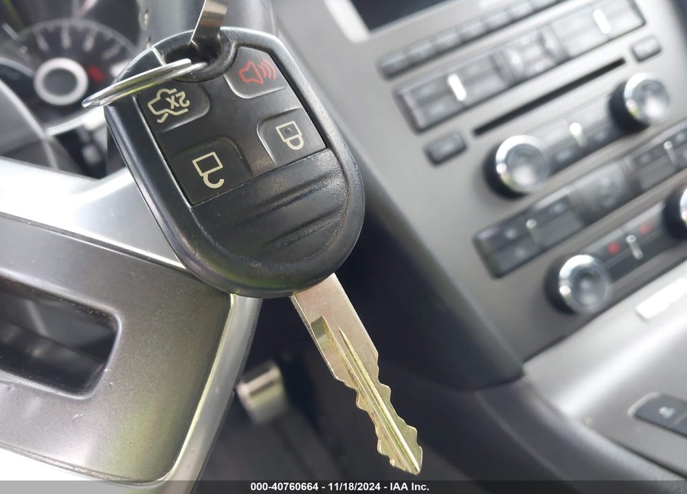 2014 FORD MUSTANG V6 PREMIUM VIN: 1ZVBP8AM0E5258725