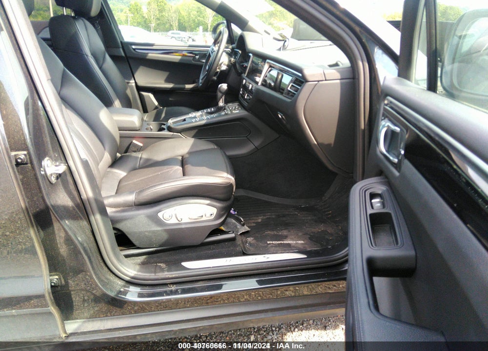 2020 PORSCHE MACAN S VIN: WP1AB2A53LLB37004