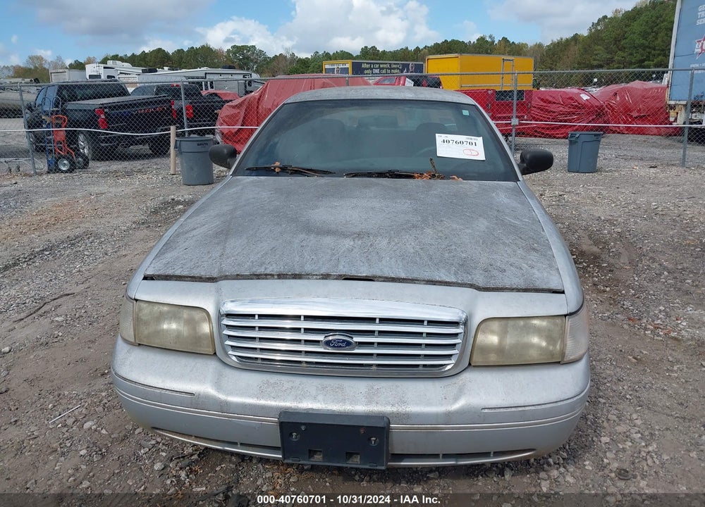 2003 FORD CROWN VICTORIA POLICE VIN: 2FAHP71W13X205008