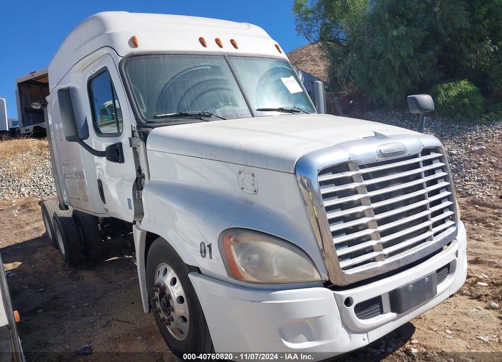 2015 FREIGHTLINER CASCADIA 125 VIN: 1FUJGLDV3FLGE2198