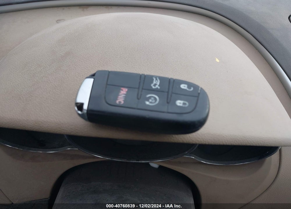 2015 CHRYSLER 200 C VIN: 1C3CCCCB4FN508507