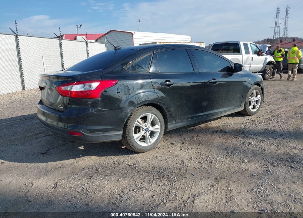 2014 FORD FOCUS SE VIN: 1FADP3F26EL429372