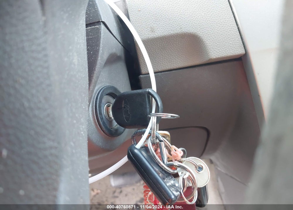 2011 FORD FOCUS SE VIN: 1FAHP3FN4BW157894