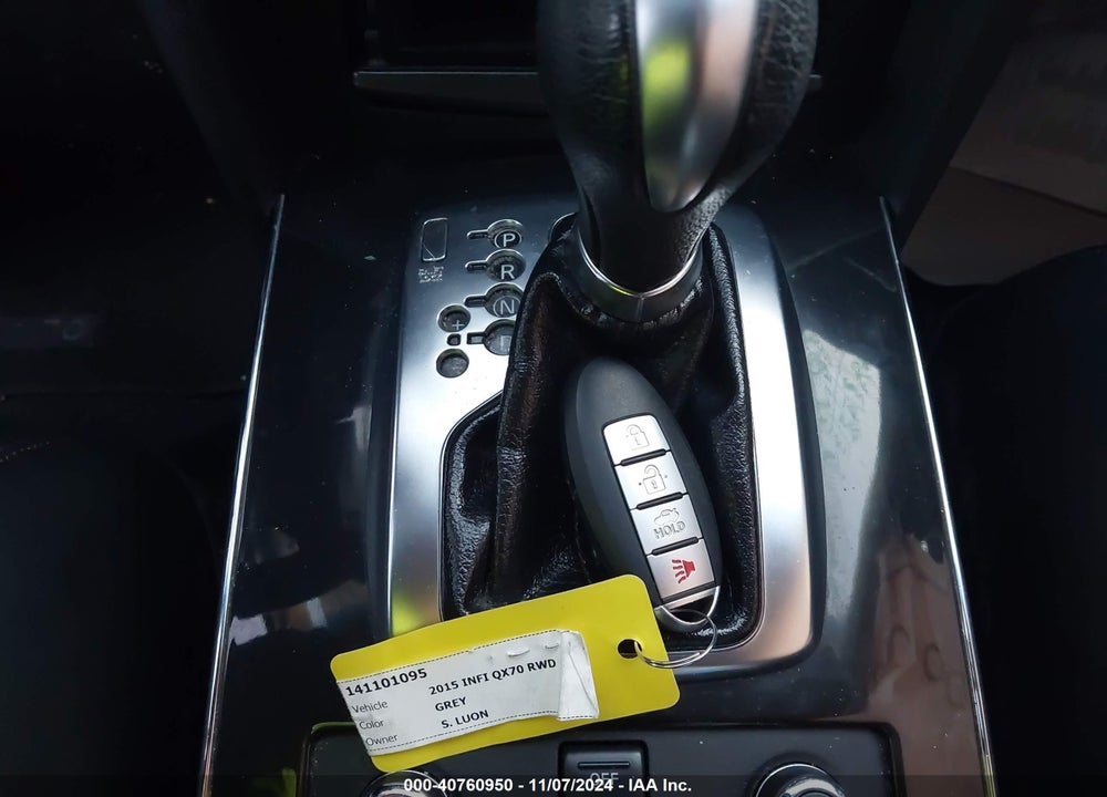 2015 INFINITI QX70 VIN: JN8CS1MU0FM382224