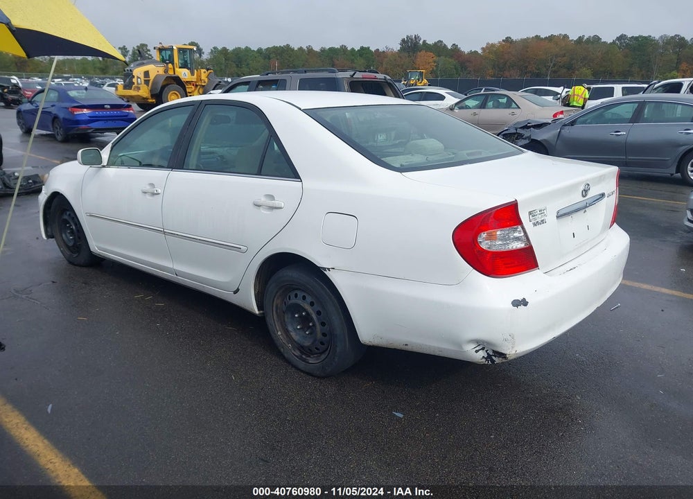 2003 TOYOTA CAMRY XLE VIN: 4T1BE32K33U141261