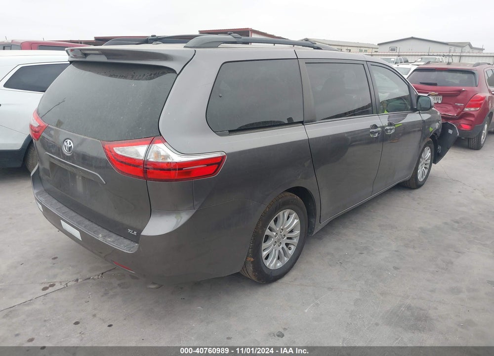 2015 TOYOTA SIENNA XLE 8 PASSENGER VIN: 5TDYK3DCXFS636479