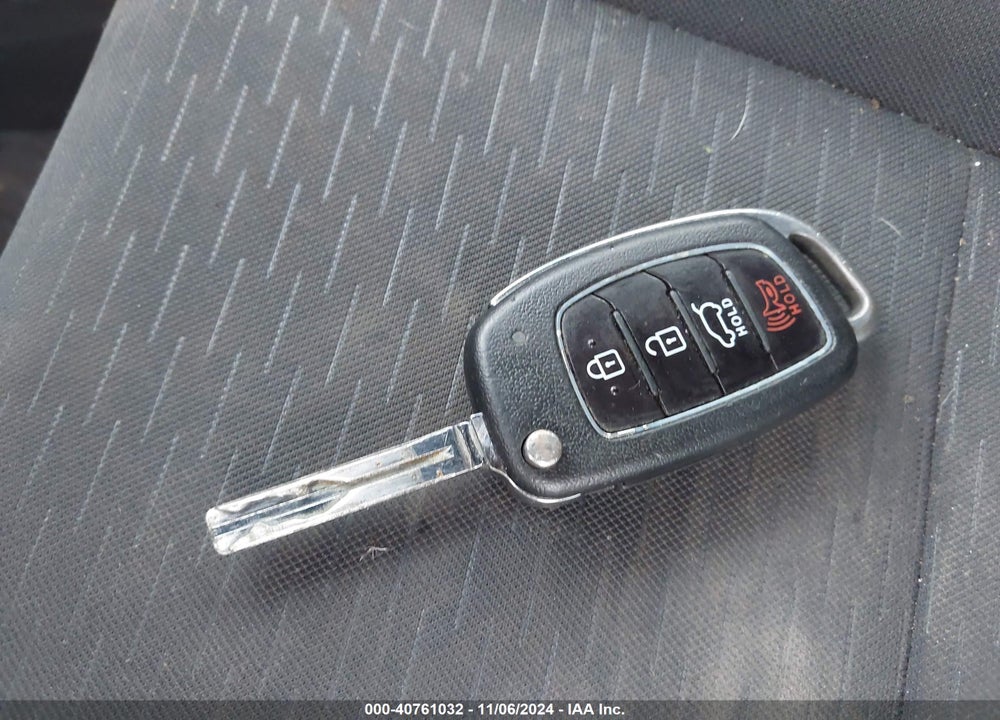 2019 HYUNDAI TUCSON SE VIN: KM8J2CA45KU913264
